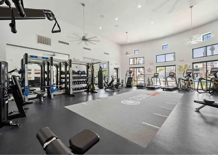 Boulevard Luxe 2br By The Stadium Pool Parking Gym 10 Apartment *