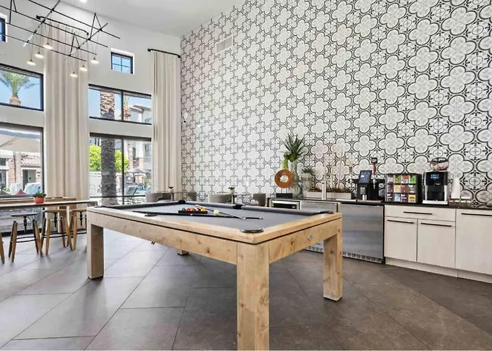 Boulevard Luxe 2br By The Stadium Pool Parking Gym 10 Apartment