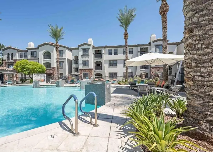 Boulevard Luxe 2br By The Stadium Pool Parking Gym 10 Glendale