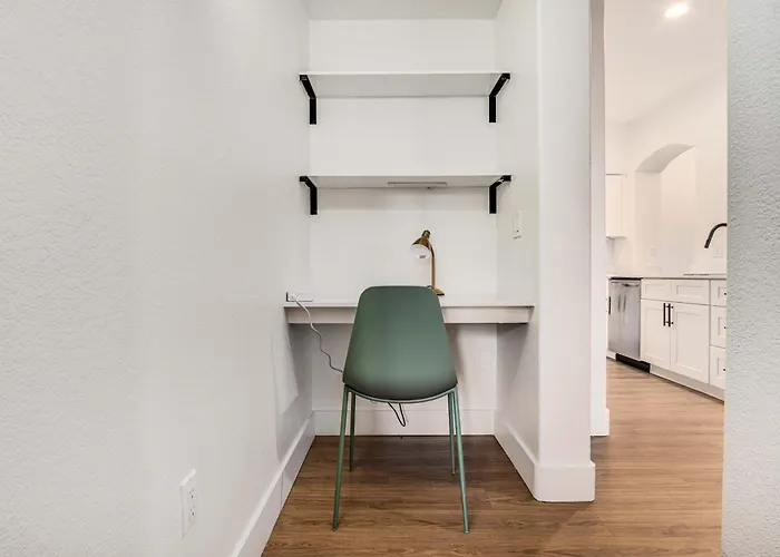 Boulevard Luxe 2br By The Stadium Pool Parking Gym 10