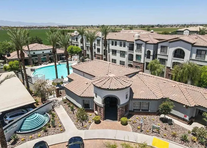 Boulevard Luxe 2br By The Stadium Pool Parking Gym 10 *